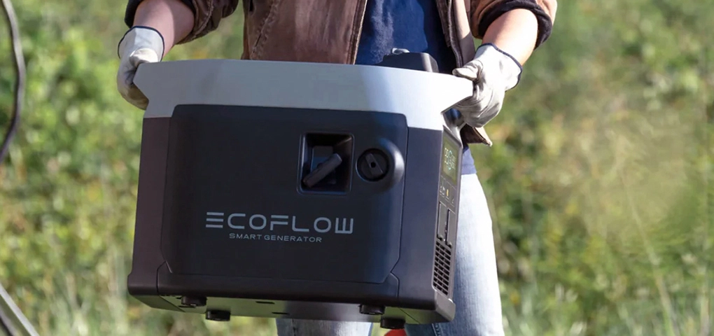 Offroad caravan with smart generator on the road | Kimberley Kampers Australia