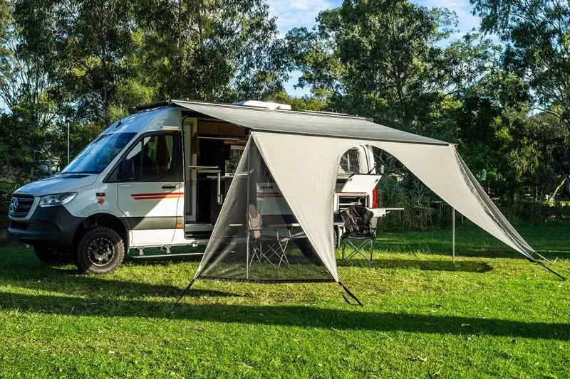 Kruiswagen Luxury Off-Road Motorhome with Awning | Kimberley Kampers