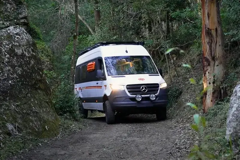 Kruiswagen Luxury Offroad Motorhome - 4WD Off-Road Capability | Kimberley Kampers